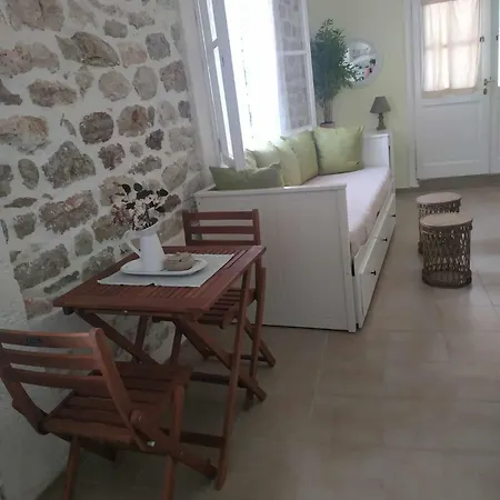 Апартаменты Afroessa Ithaca